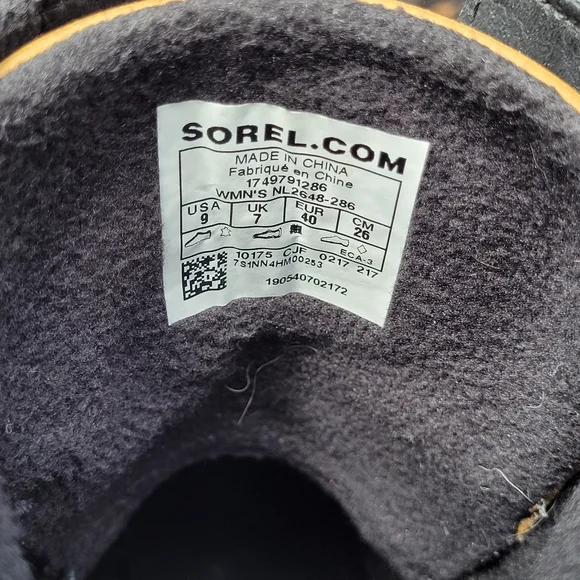 Sorel | Winter Boots | size 9 - Picture 7 of 7